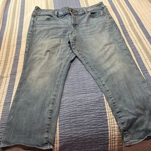 American eagle 18 long artist crop jeans with a couple blimish